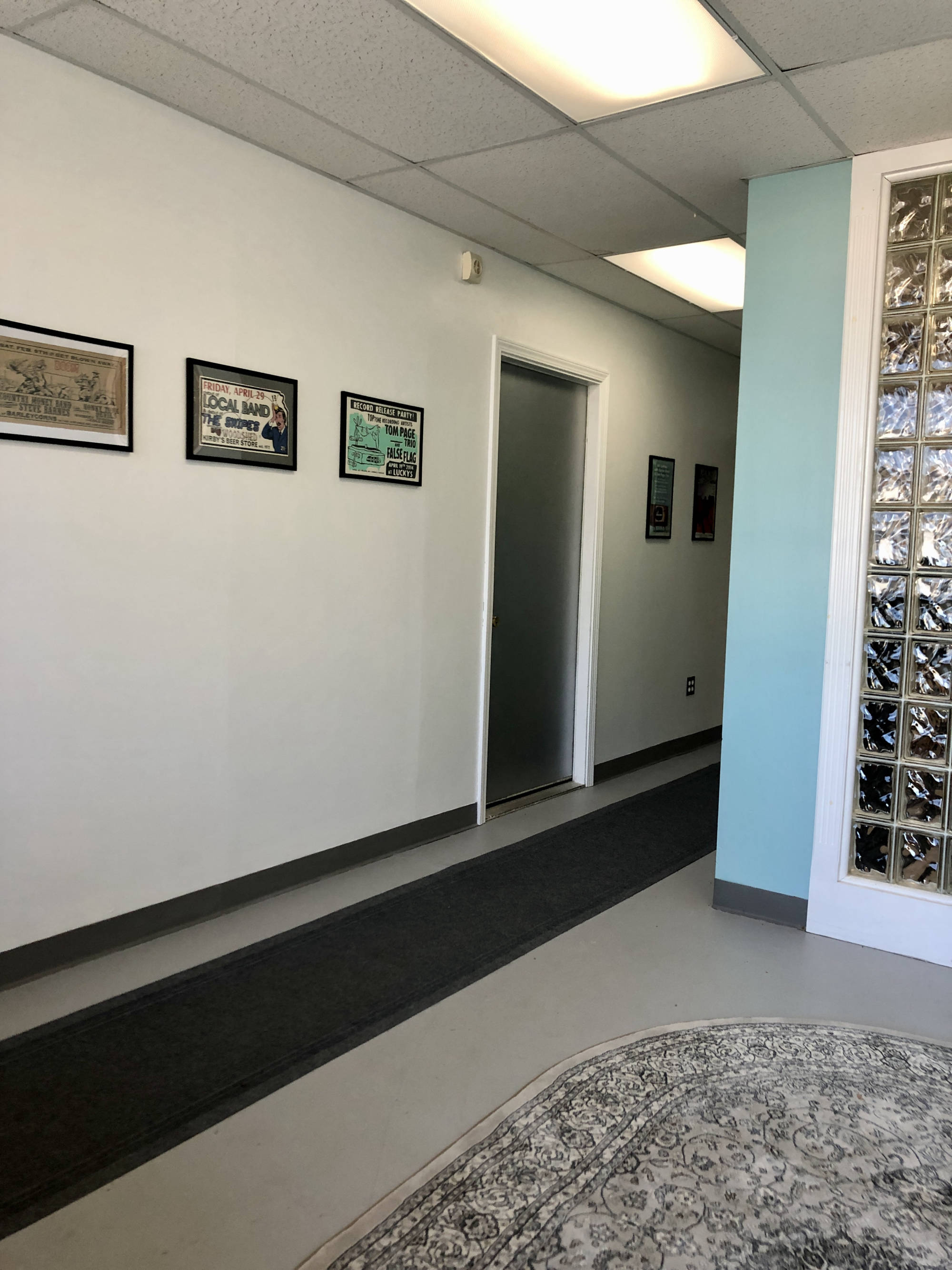TOPtone hallway