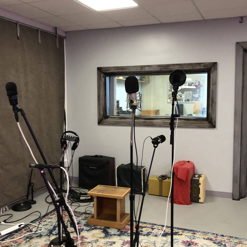 TOPtone studio looking towards sound booth